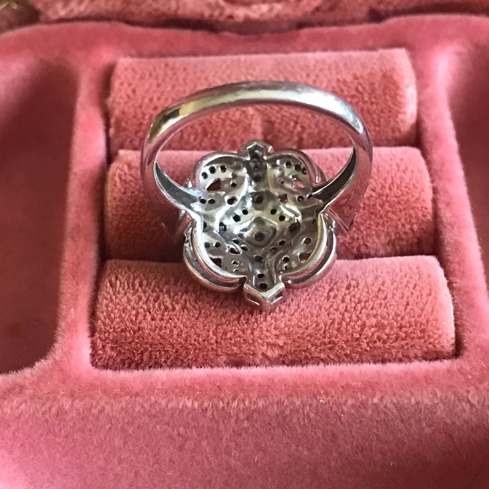Gorgeous sterling diamond ring - Picture 5 of 16